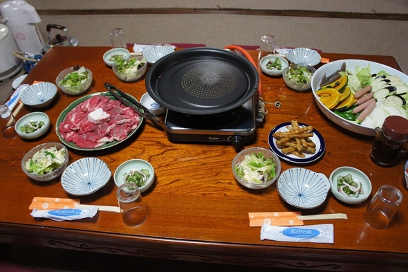 【１泊２食付】リーズナブル！お肉大好きなあなたに食べてほしい季節限定鉄板焼肉プラン♪